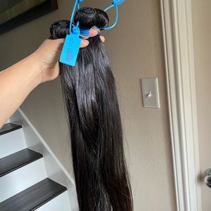 SOLD3 bundles of 24,26,28 Straight hair